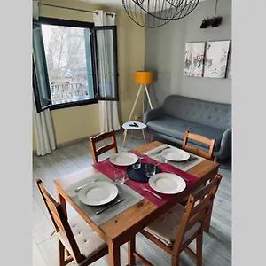 L’appartement De Quai De La Sorgue LʼIsle-sur-la-Sorgue